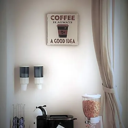 Zefiro Bed & Breakfast 4*